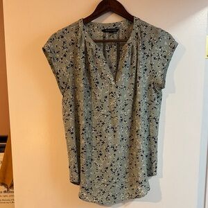 41 Hawthorn Green Floral Blouse